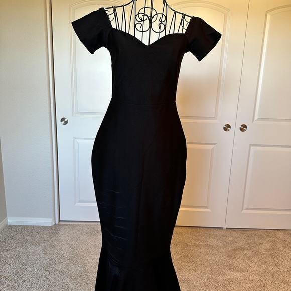 NWT Lulu’s LBD - Picture 5 of 8